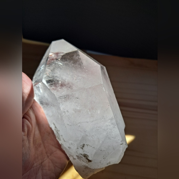 Stunning Extra Large Natural Quartz Crystal Point - Picture 5 of 11